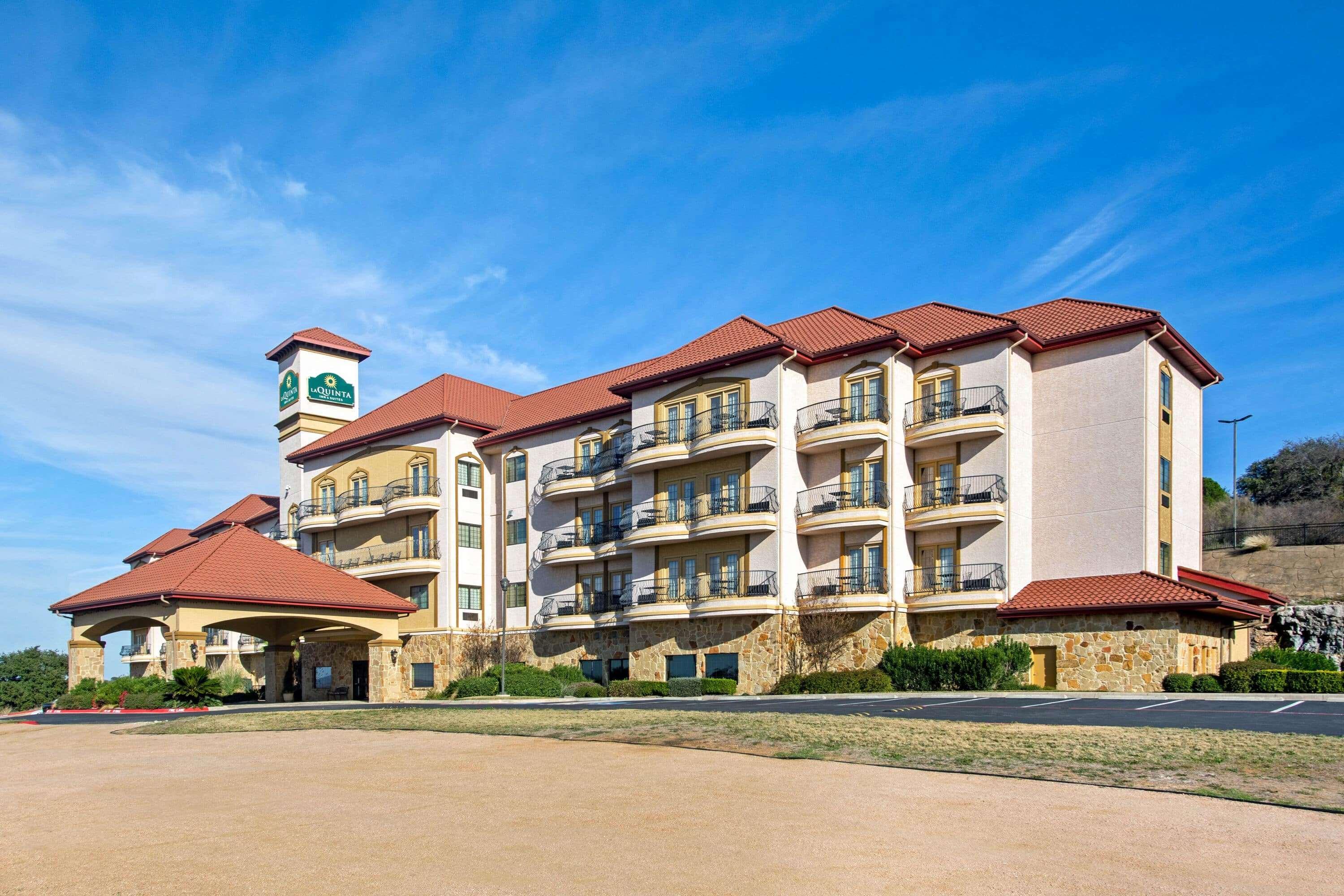 La Quinta By Wyndham Marble Falls Exterior photo