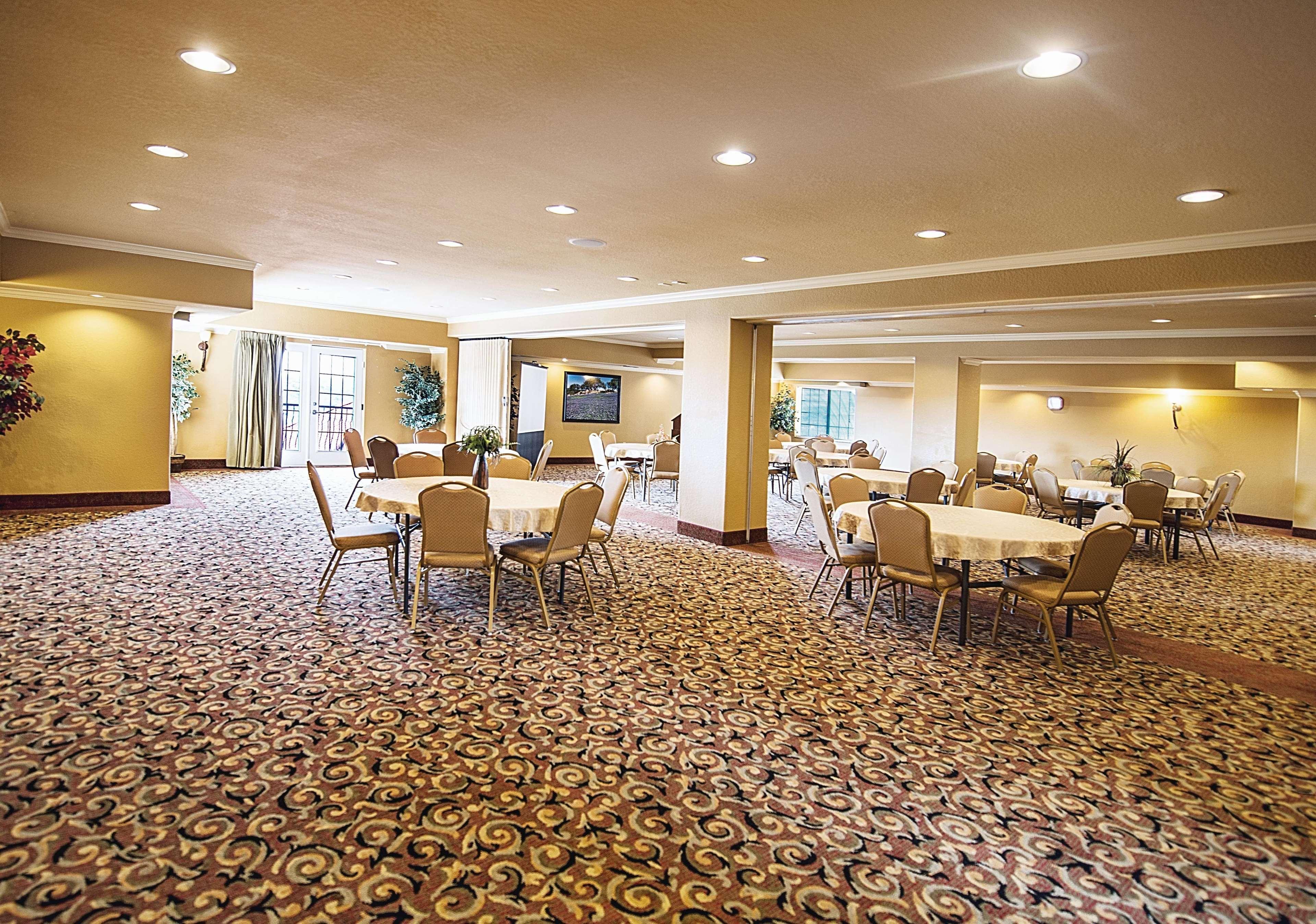 La Quinta By Wyndham Marble Falls Exterior photo