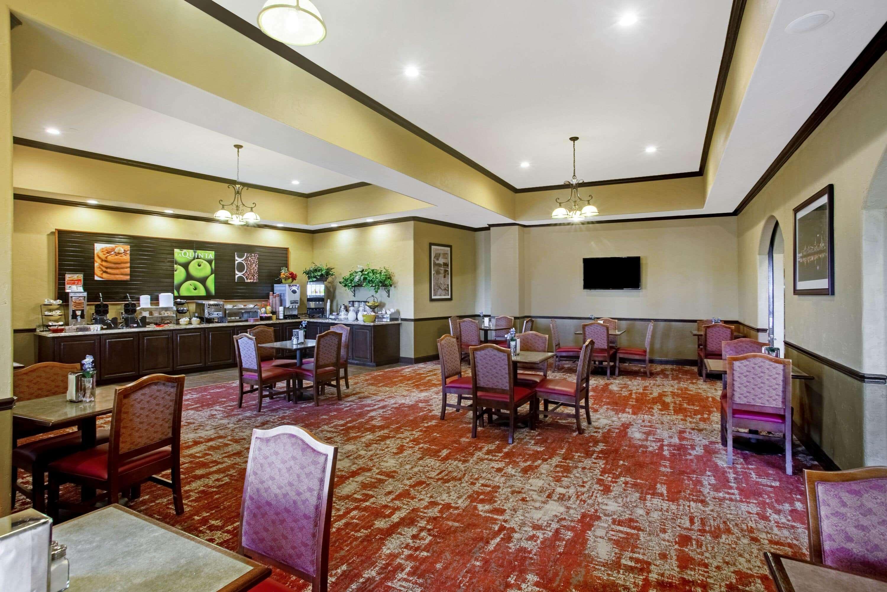 La Quinta By Wyndham Marble Falls Exterior photo