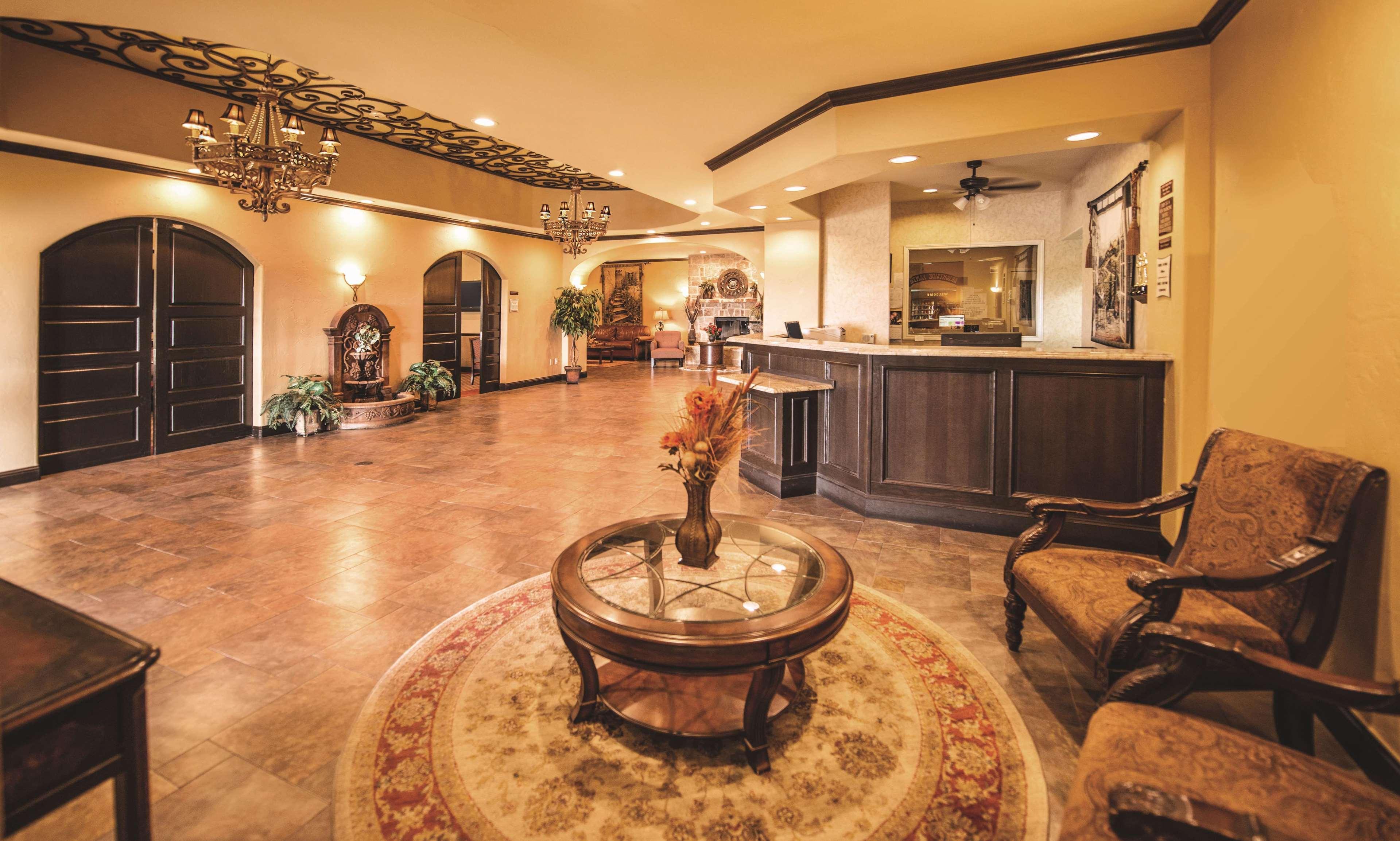 La Quinta By Wyndham Marble Falls Exterior photo