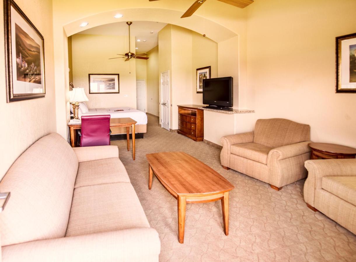 La Quinta By Wyndham Marble Falls Exterior photo